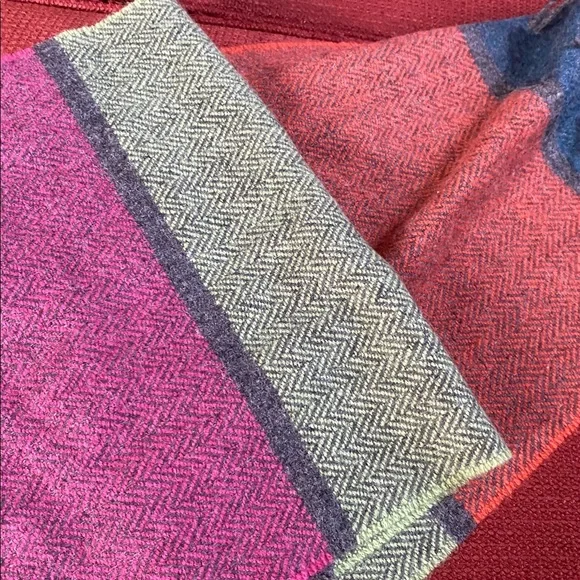 Foxford made in Ireland lambswool pink Blue and Purple Scarf - Picture 3 of 4